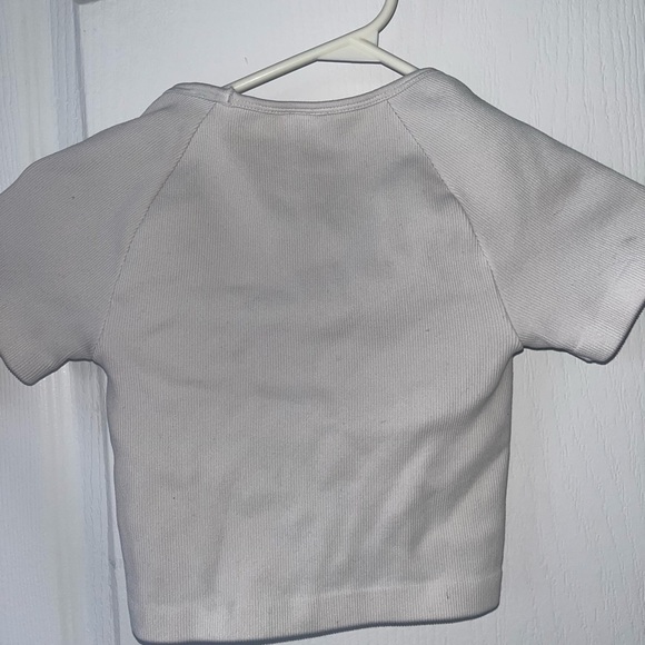 Sunday Best White Ribbed Ruched Crop Top - Picture 2 of 3